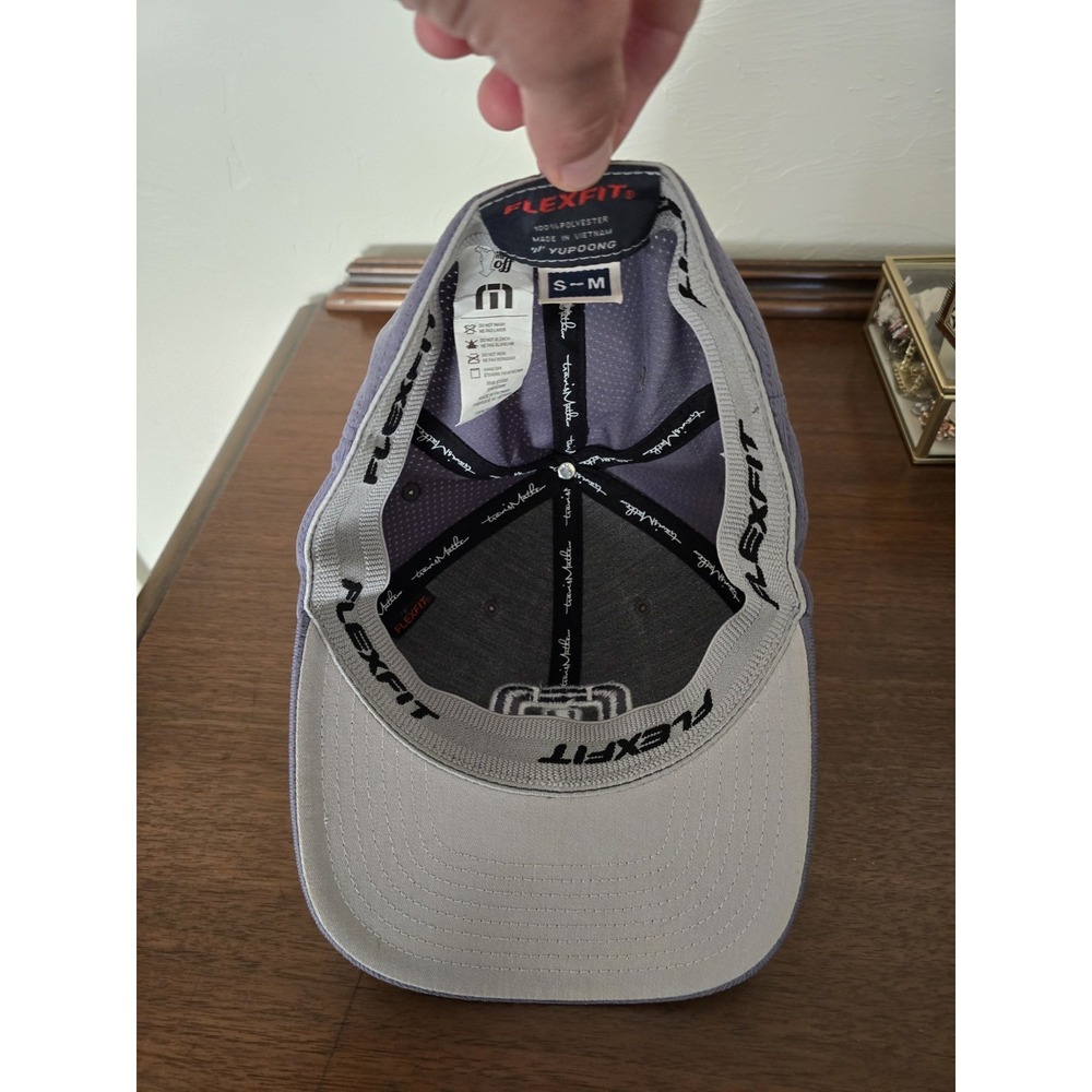 NWOT TravisMathew Grey City Creek Golf Hat - Picture 5 of 5